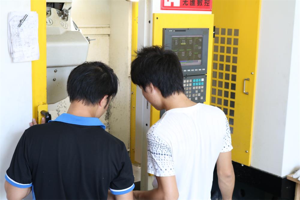 零件加工之員工學習-1000 零件加工之員工學習-1000